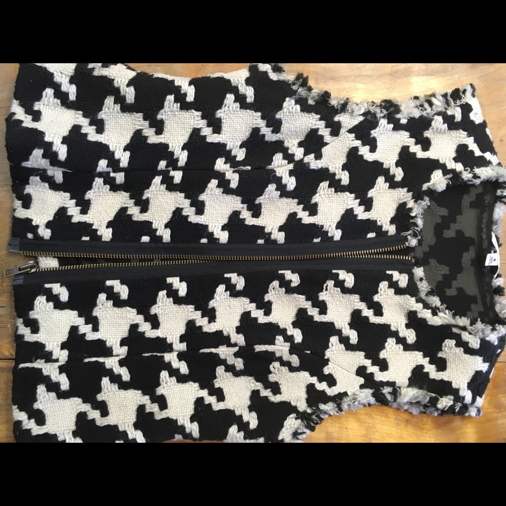 Zip up vest
